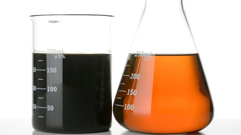 What's The Oil Capacity Of A 6.6 Duramax Diesel? (And Which Type You Should Use)