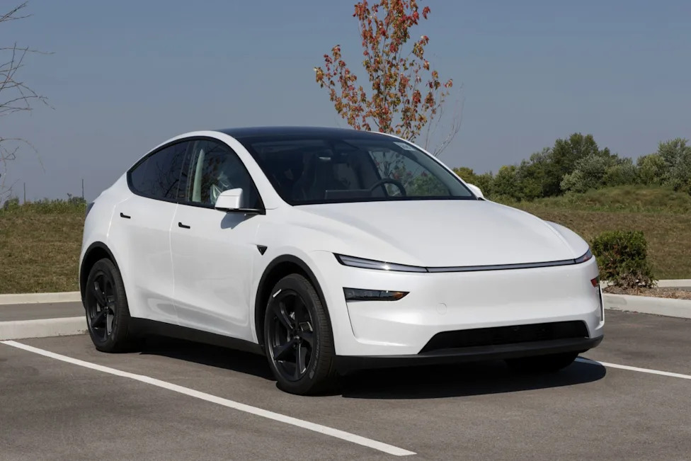 A 12-day Oregon and Washington Tesla rental sold them on FSD and a Model Y of their own