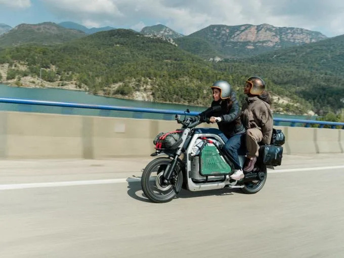 As electric two-wheelers gain a foothold, Belgian startup Any bets on cargo space