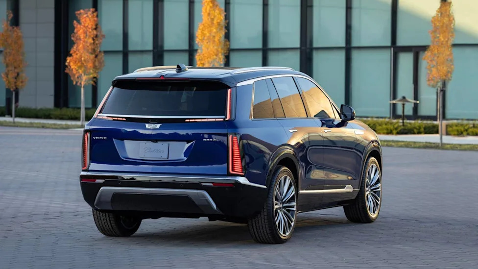 GM Halts Vistiq Sales and Recalls Nearly 15,000 SUVs for Seat Entrapment Risk