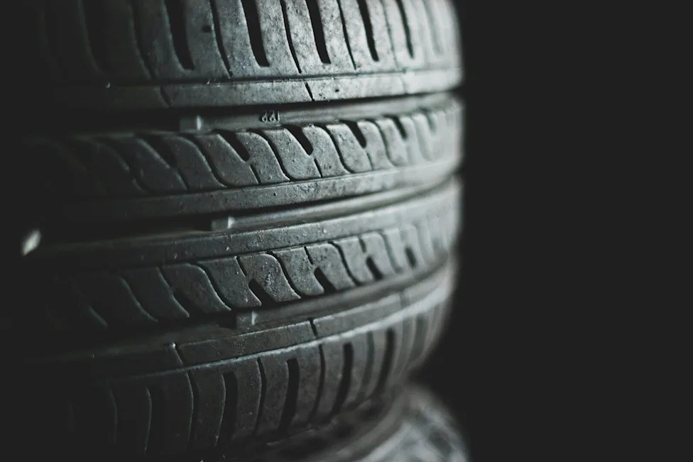 Tire Thieves Have Decided Ford Trucks Are an All-You-Can-Steal Buffet