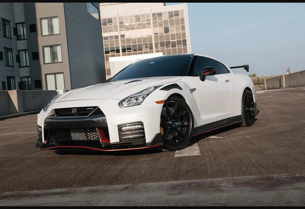 1,300-Mile 2021 Nissan GT-R NISMO Hits BaT Auctions, and the Numbers Say Buyers Still Aren't Done Chasing R35s