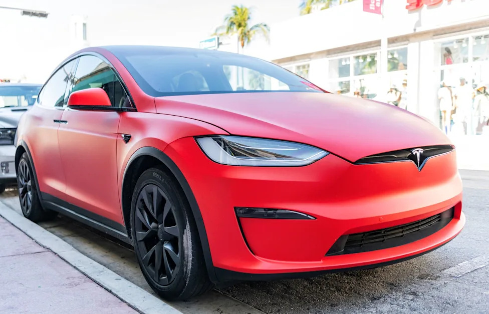 Tesla, Tesla ends Model S and Model X production as factory pivots to Optimus robots