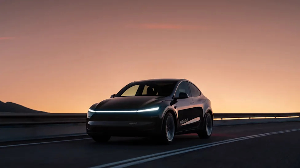 Tesla, Robotaxi, Tesla reveals details of 17 ‘Robotaxi’ crashes: New safety concerns emerge