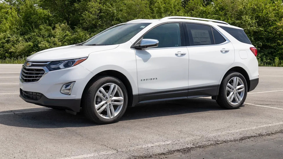 Vegas driver worries a used Equinox EV is cooking in 110-degree heat, then gets reassuring news