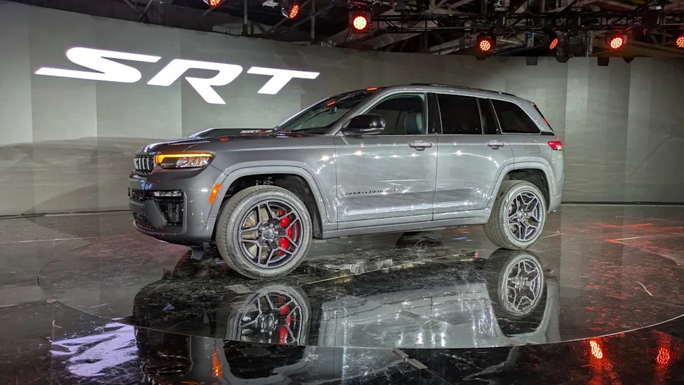SRT Engineers Think an Electric Air Pump Can Re-Create the Magic of a Hellcat V-8