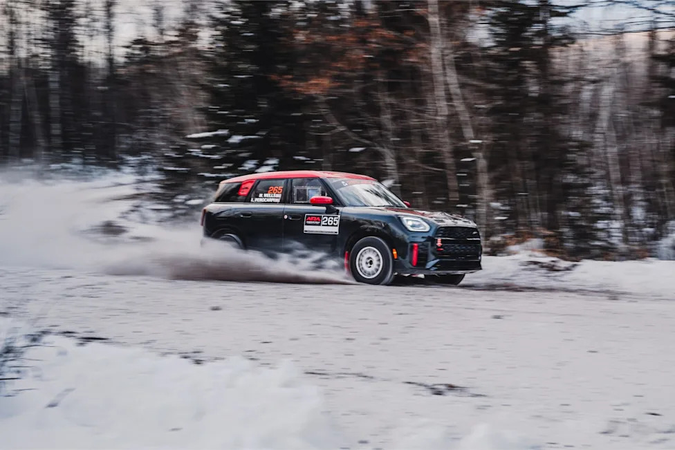Mini Wants to Pursue the Off-Road Lifestyle Market with a Future Model, Design Boss