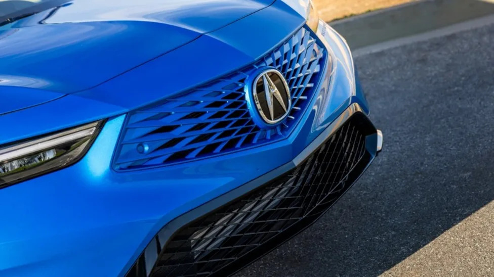 Can You Get Your Acura Serviced At A Honda Dealership?