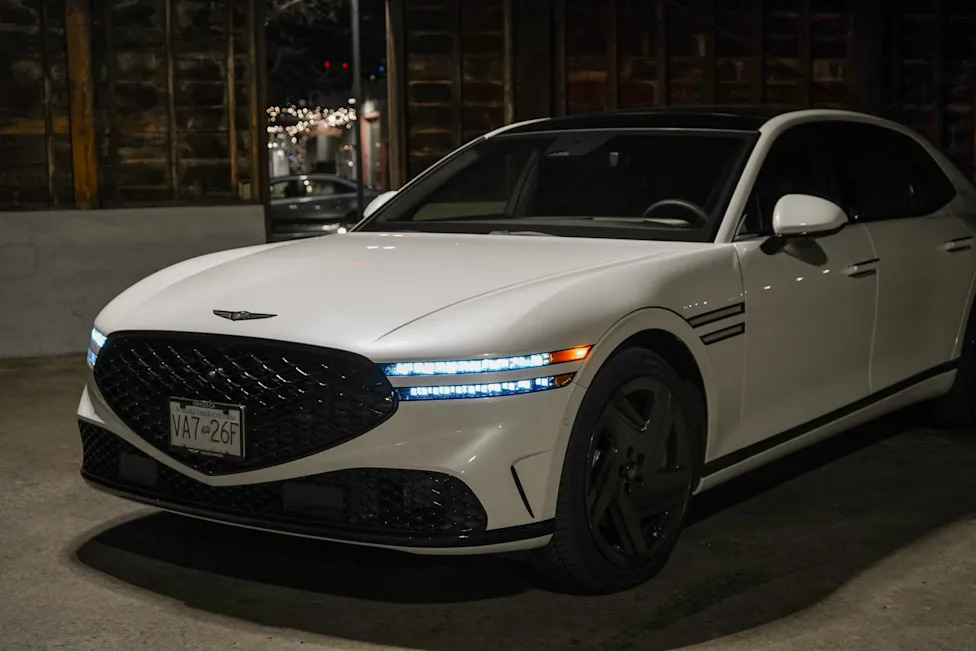 Genesis G90 Is Getting a New Face, and It Lights Up