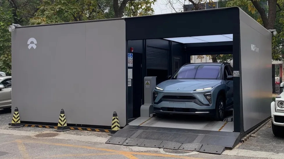 Why Battery-Swapping EVs Still Haven't Made Highway Fast Charging Obsolete