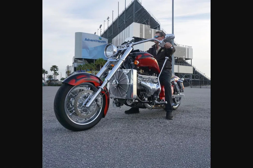 Boss Hoss Still Builds a Motorcycle Around a 600-HP Big-Block Chevy, and the Cruiser Bike Is the Purest Version of the Idea
