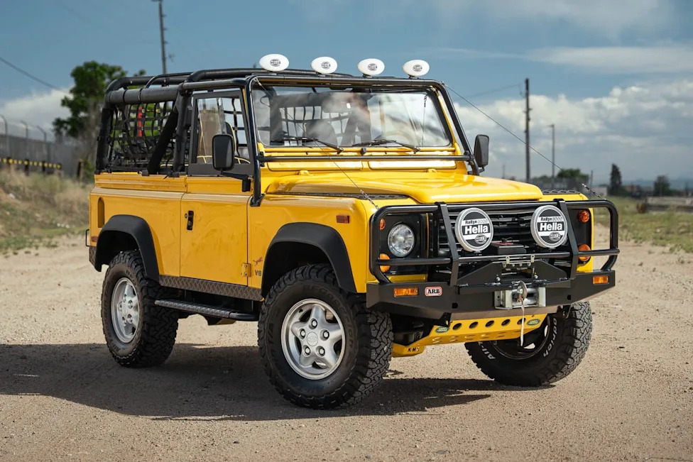 Land Rover, Land Rover Defender 90, Rover, This 35k-Mile 1997 Land Rover Defender 90 NAS Is a Time Capsule Bidding on Bring a Trailer