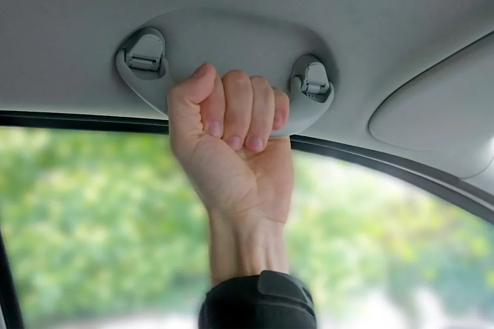 SEAT, Why Do Some Cars Skip the Grab Handle Above the Driver’s Seat?