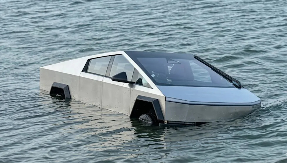 Cybertruck, Cybertruck Owner Drives Into Lake to Test Wade Mode, Gets Arrested