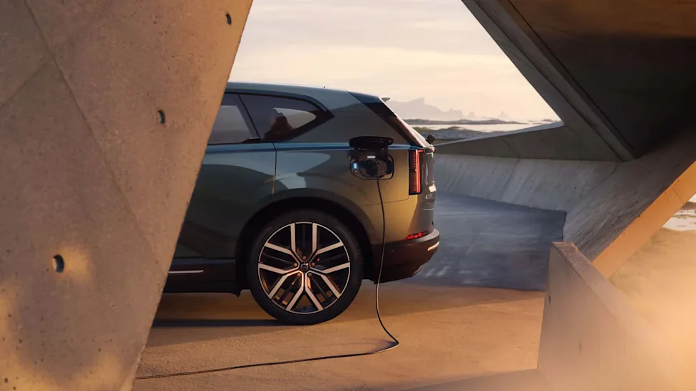 Geely Is Testing A Solid-State Battery With Over 621 Miles Of Range. It Could End Up In A Volvo