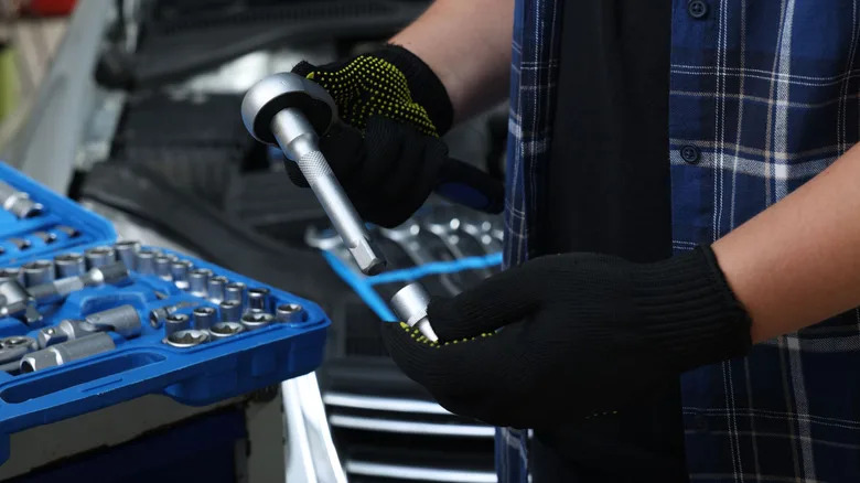 Torquing Your Wheels Is Crucial, But Where Do You Actually Find The Spec?