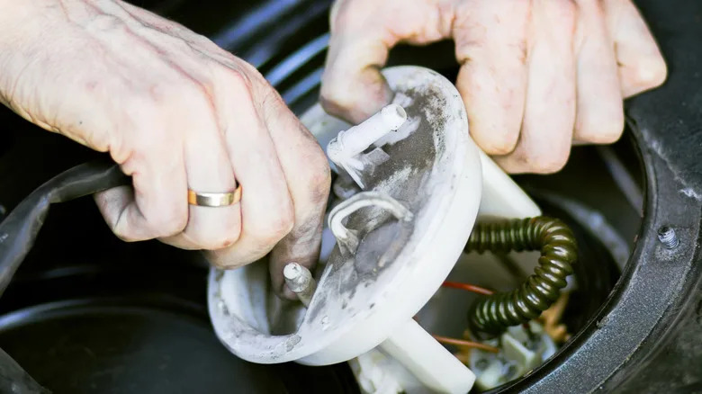Mechanical Vs. Electric Fuel Pump: Pros, Cons, And Differences Between Them