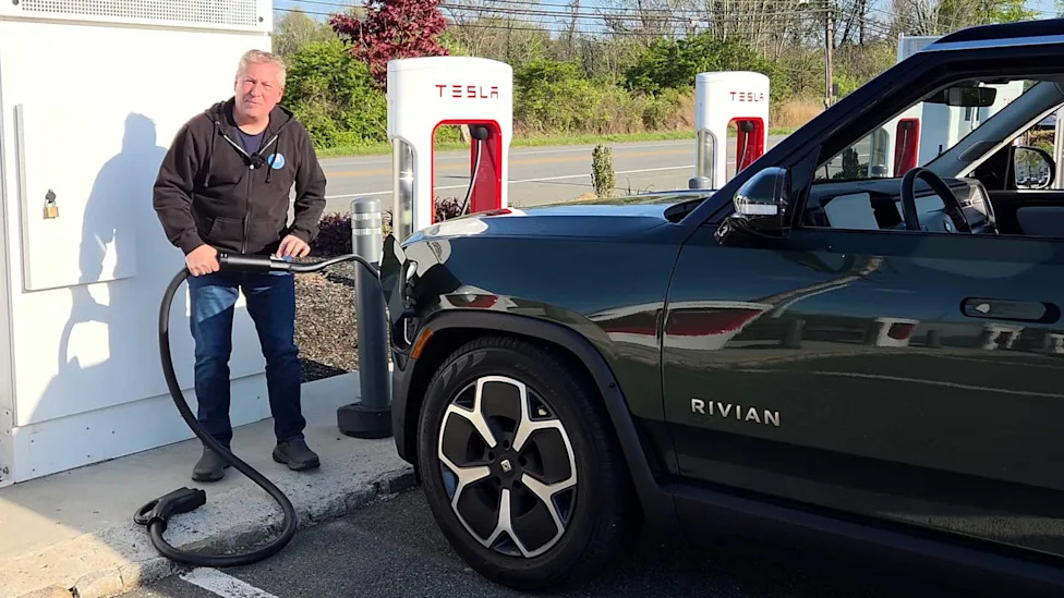 This Supercharger Extension Cable Promises To Fix A Big Pain Point, But Falls Short: Expert