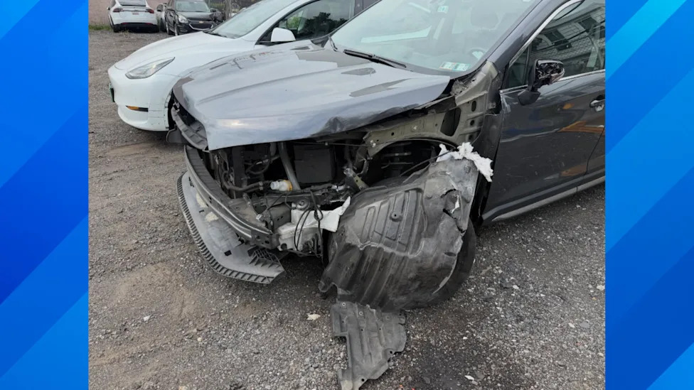 Subaru, Safelite Employee Crashes Owner's Subaru, and Now the Internet Wonders Who Should Replace the Car