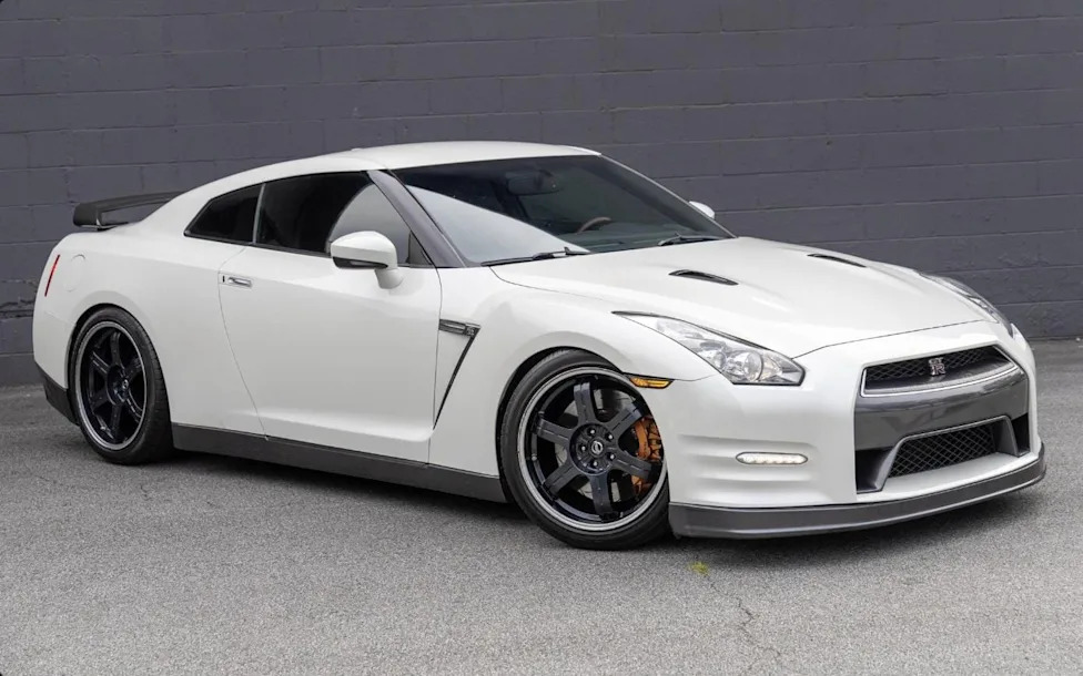 Nissan, Nissan GT-R, No-Reserve 2014 Nissan GT-R Black Edition Pairs 545 HP With a Freshly Upgraded Transmission