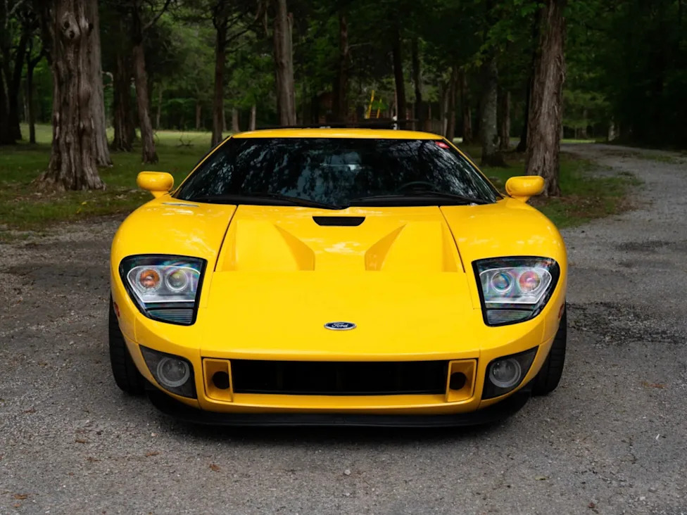 This 2006 Ford GT For Sale Is Rare Because Of What It Doesn’t Have