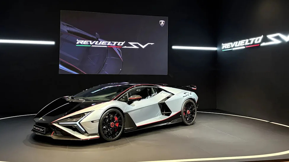 Lamborghini, The Revuelto SV: Lamborghini Just Built Its Most Powerful Production Car Ever
