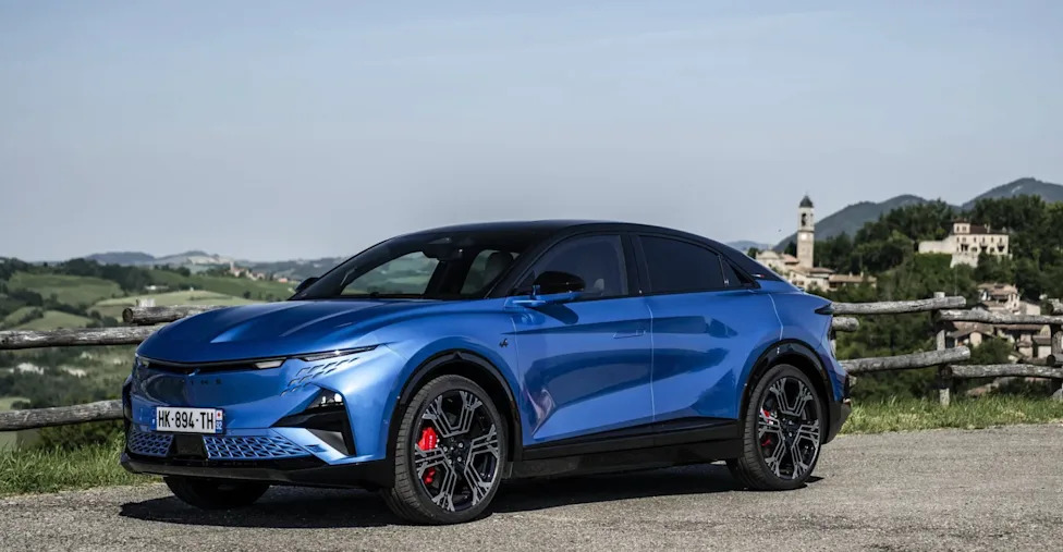 Alpine, Renault, Alpine's US Launch Plan Has Quietly Shrunk — Here's What Renault's Own Documents Show