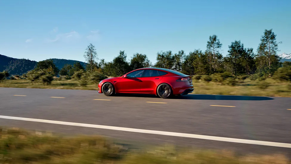 2025 Tesla Model S