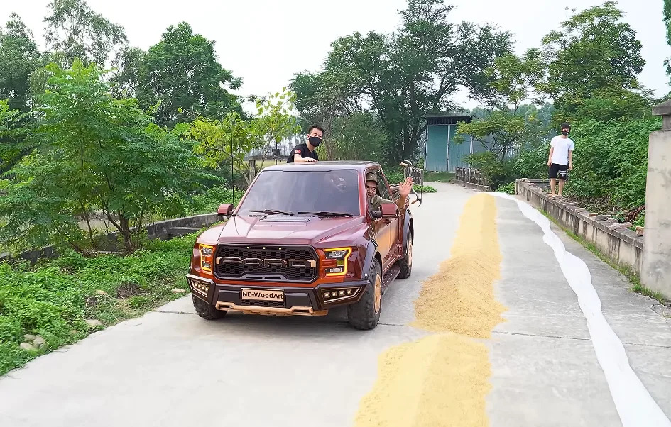 YouTuber Builds a Wooden Drivable Ford F-150 Raptor: Inside the Insane 150-Day EV Build Journey
