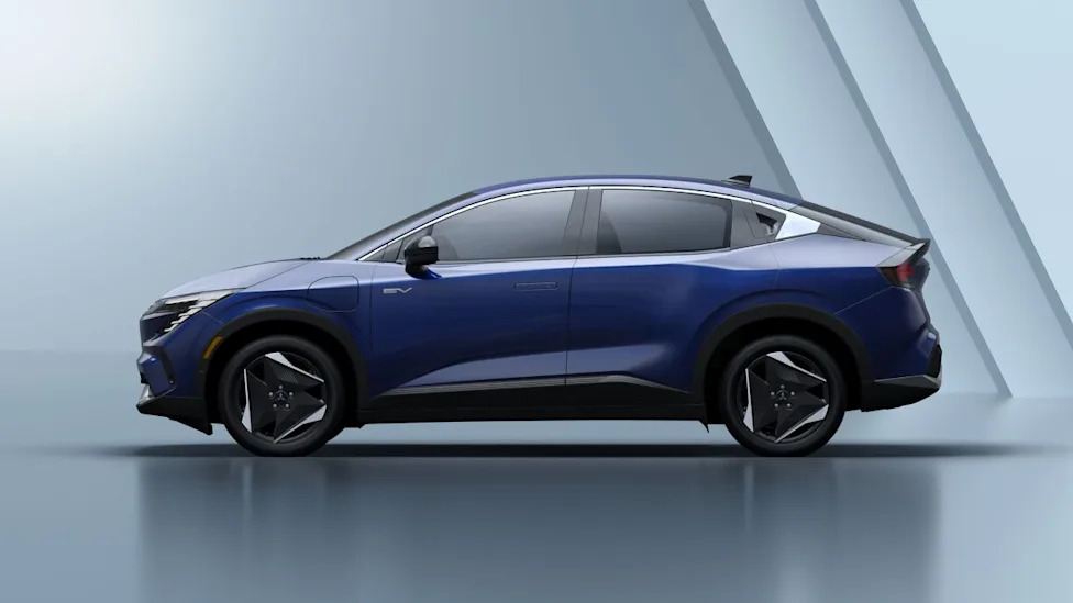 Mitsubishi Turns Over a New LEAF with Upcoming Eclipse Sportback