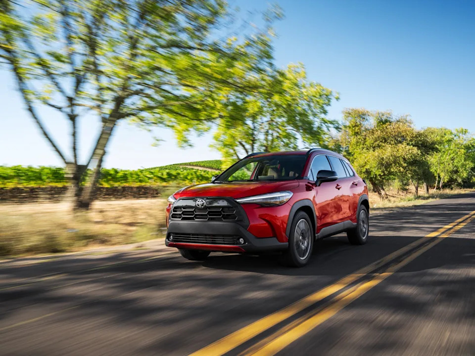 Going Hybrid in the 2027 Toyota Corolla Cross Costs Nearly $6,000 More