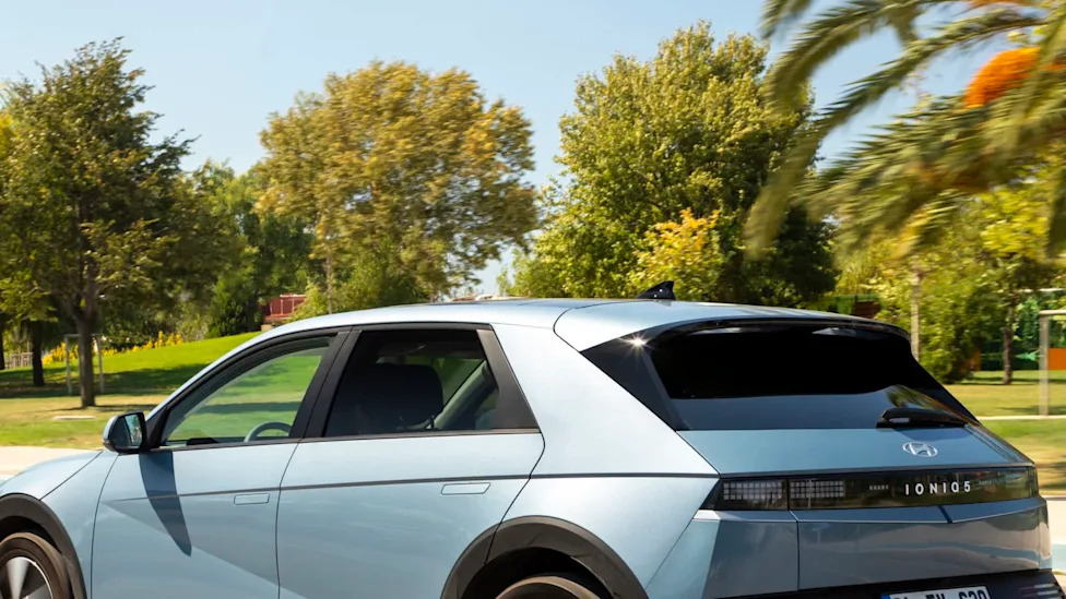 EV owner drives 584 miles for Chinese food with mom, and spends just $34 on charging