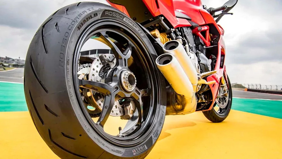 Pirelli Wants to Recycle Your Old Tires And Make New Ones