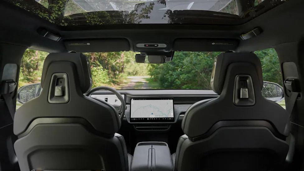 Rivian Debuts ‘Hey Rivian’ AI Assistant