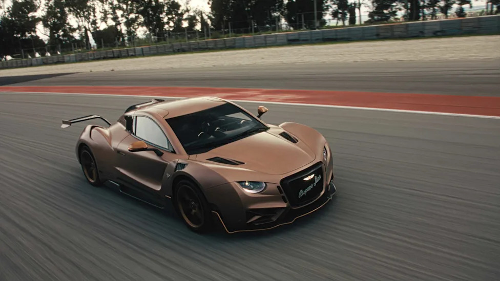 This 1,115-horsepower hypercar uses an engineering trick that saved WWI pilots