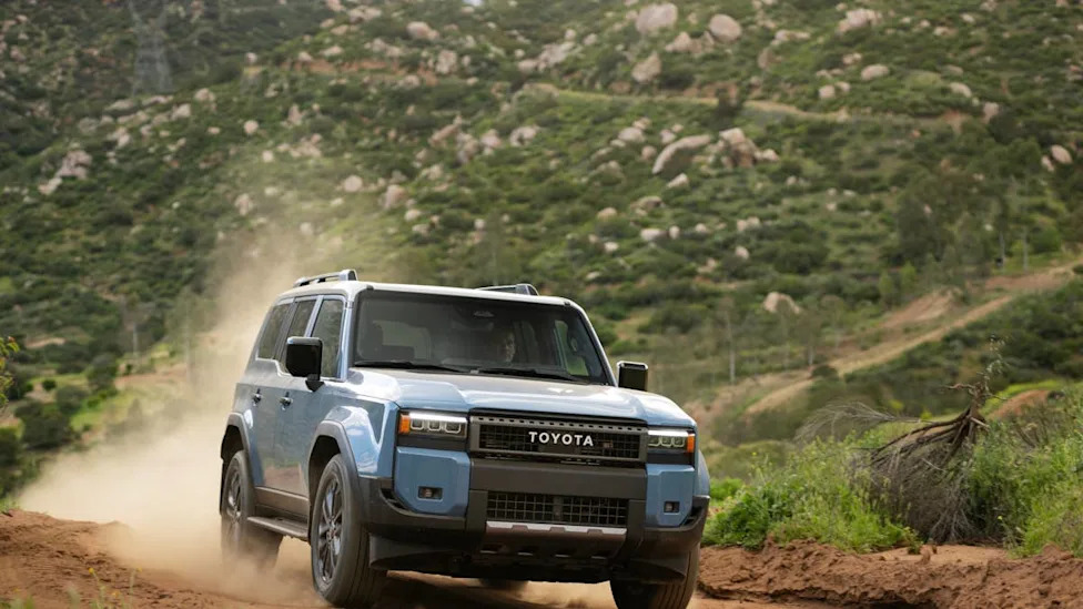 Toyota, Toyota Land Cruiser, Toyota Land Cruiser Is Tough, But One Crash Test Exposed A Weak Spot