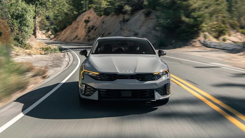 The Kia K5 May Lease Offer Makes Other Midsize Sedan Lease Deals Look Less Tempting Right Now