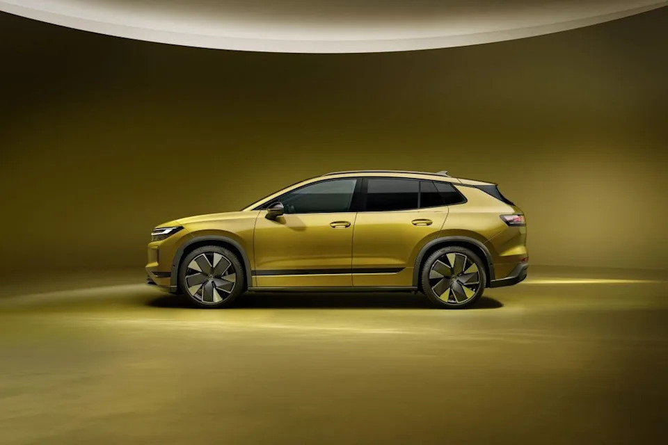 Volkswagen shows new ID. Tiguan