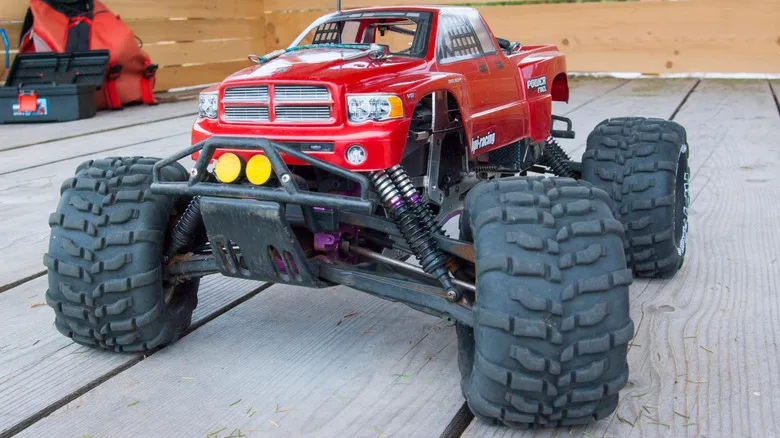 What's The Difference Between Nitro Fuel And Regular Gas?