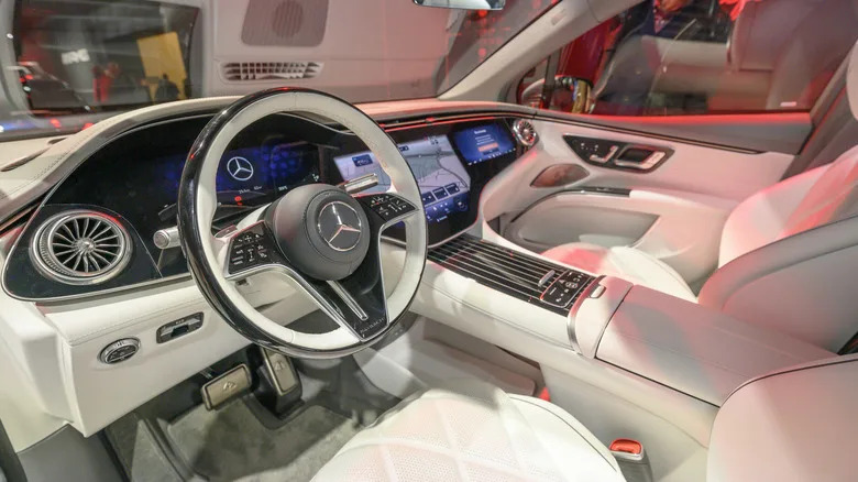Not BMW: This Brand Won JD Power's Award For Best Driver Assist Tech In A Premium Car