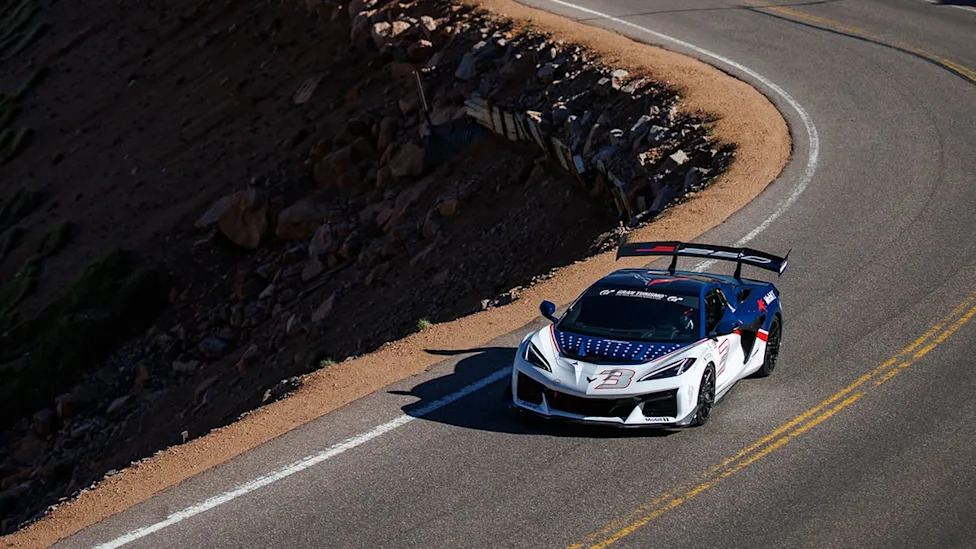 Chevrolet, Chevrolet Corvette, Chevrolet’s 1,250 HP Corvette ZR1X Just Obliterated Pike’s Peak Hill Climb Record