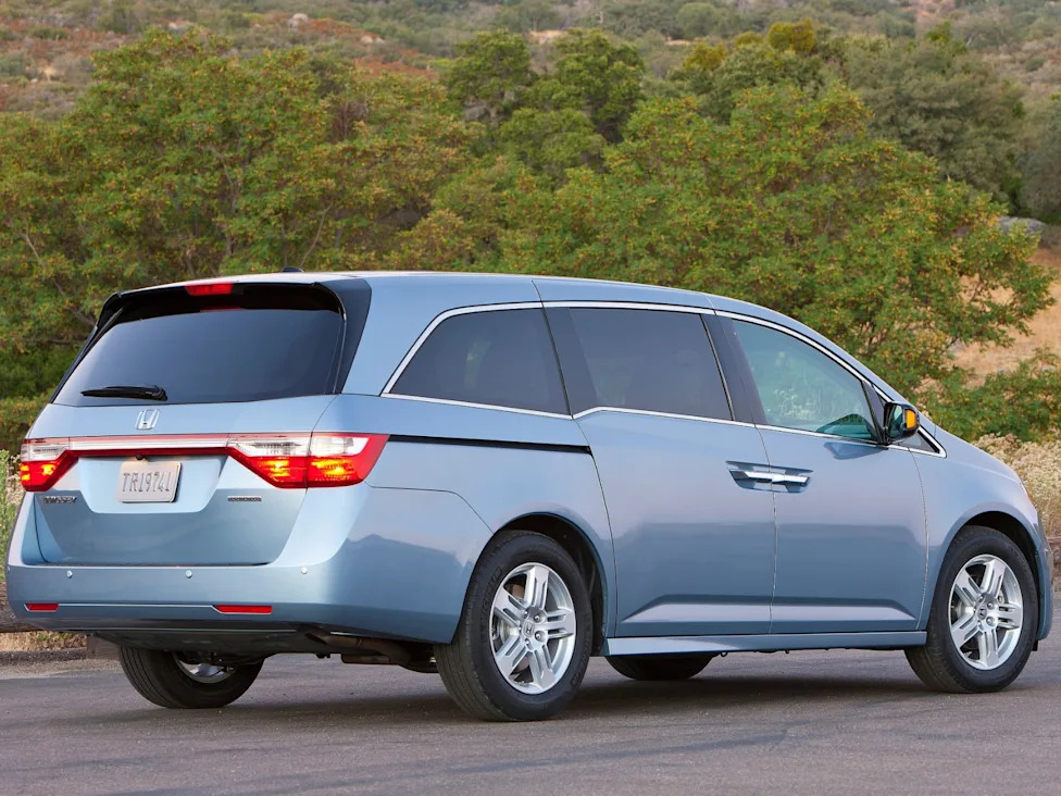 Honda Odyssey Airbags May Deploy Without A Crash