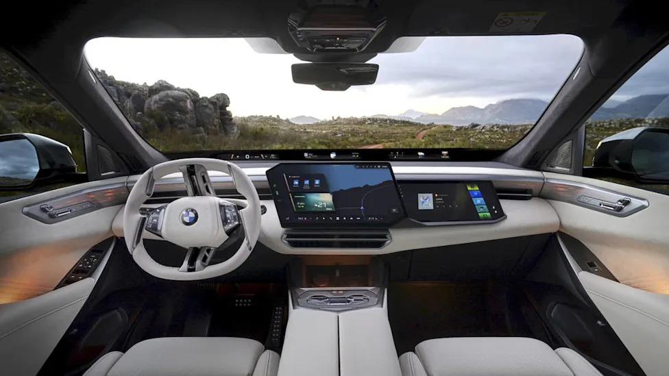 2027 BMW X5 Refuses to Pick Sides With Gas, EV, V8, and Hydrogen Power