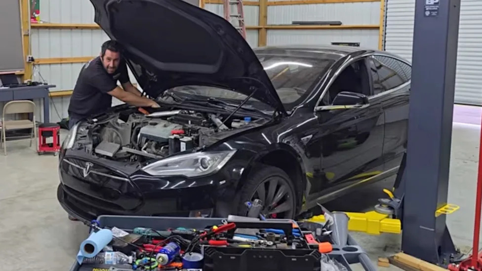 YouTuber revives 2015 Tesla Model S with $70 Mercedes part after $5,500 Tesla quote