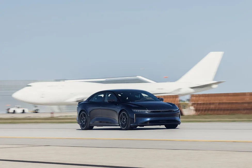 Lucid Air Sapphire at the 0–150–0-MPH Speed Test 2026