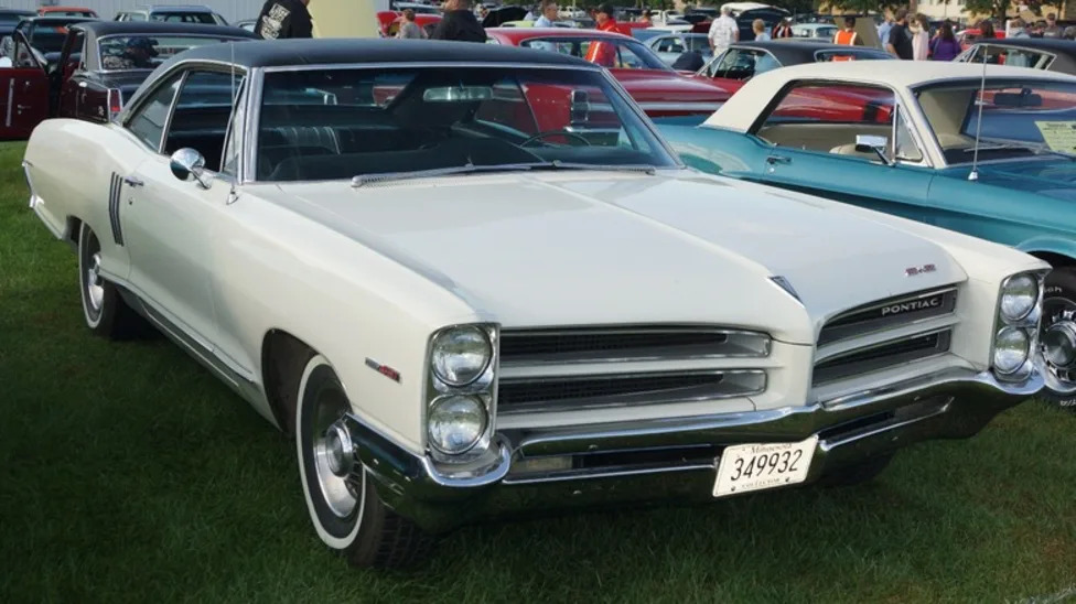 What Is A Pontiac 2+2 And Which Years Was It Made?