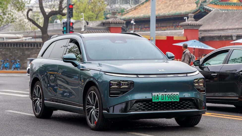 Xpeng, Xpeng recalls 33,473 X9s after front air spring leaks threaten handling