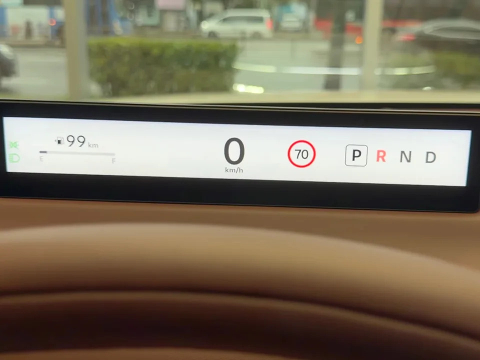 Hyundai’s New Infotainment Goes Big on Screens but Keeps the Buttons