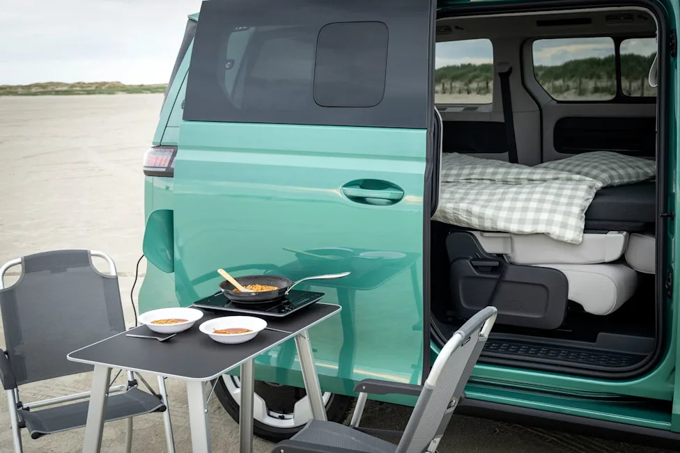 Volkswagen, Volkswagen ID.Buzz ‘Good Night’ package transforms EV bus into camper