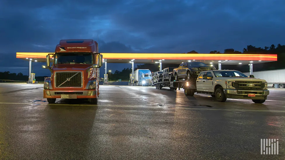 Same Lane, Same Miles, Different Fuel Bills: What’s Really Separating Your MPG From Your Neighbor’s